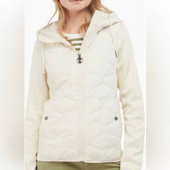 Barbour Kendra Hybrid Quilted Hooded Jacket - Picture 2 of 10